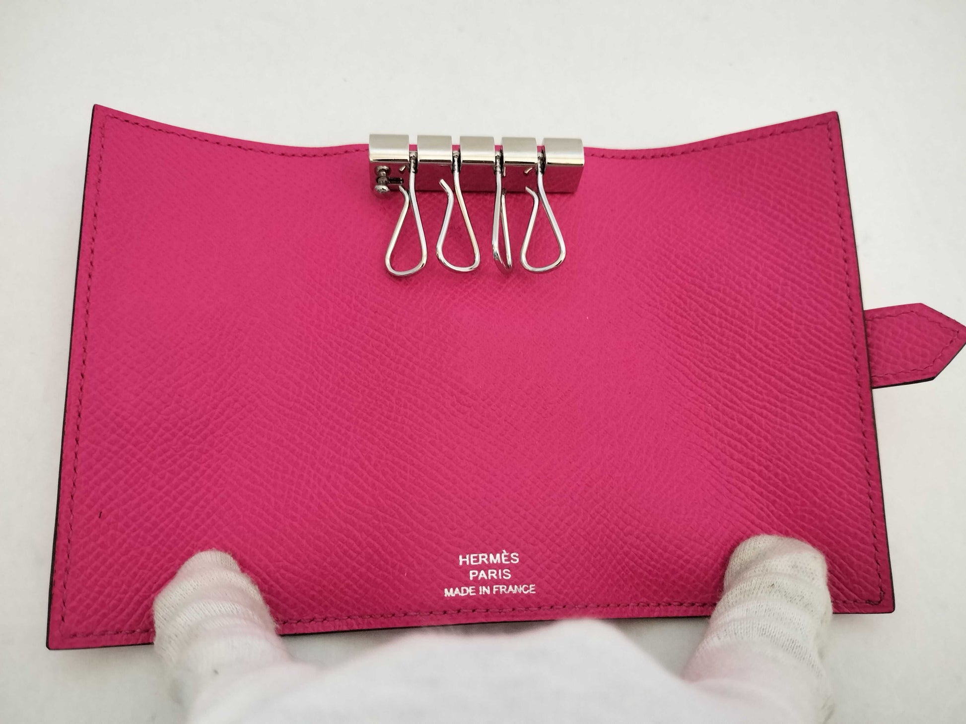 HERMES □Q engraved Bearn unused Bearn key case Veau apron Pink? Q key case key holder