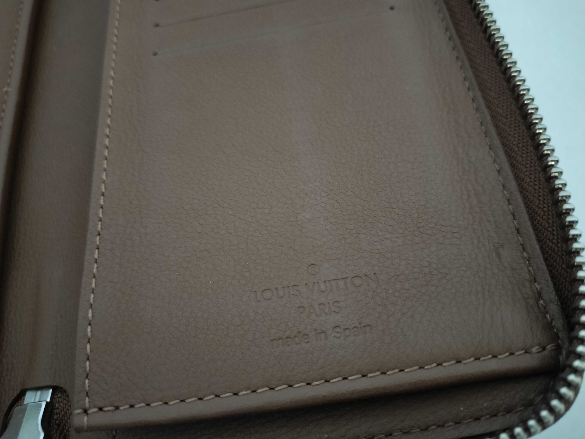 LOUIS VUITTON CA0187 Zippy Wallet Vertical Wallet