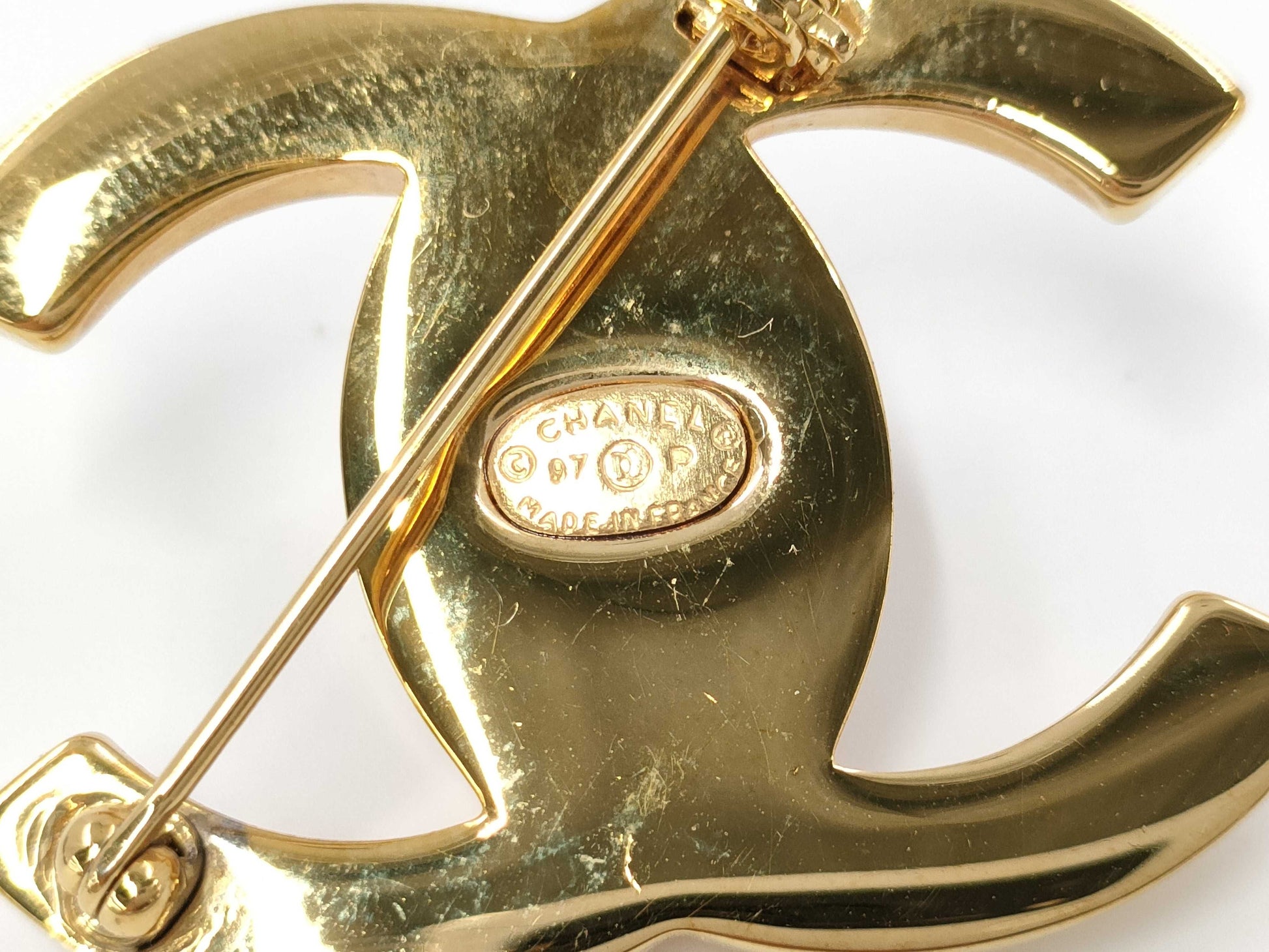 CHANEL Chanel 97P Turn Lock Coco Mark Brooch