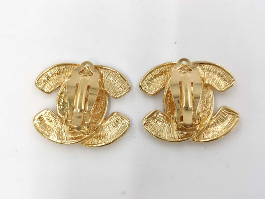 CHANEL Coco Mark Matelasse Earrings