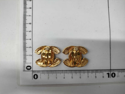 CHANEL Coco Mark Matelasse Earrings