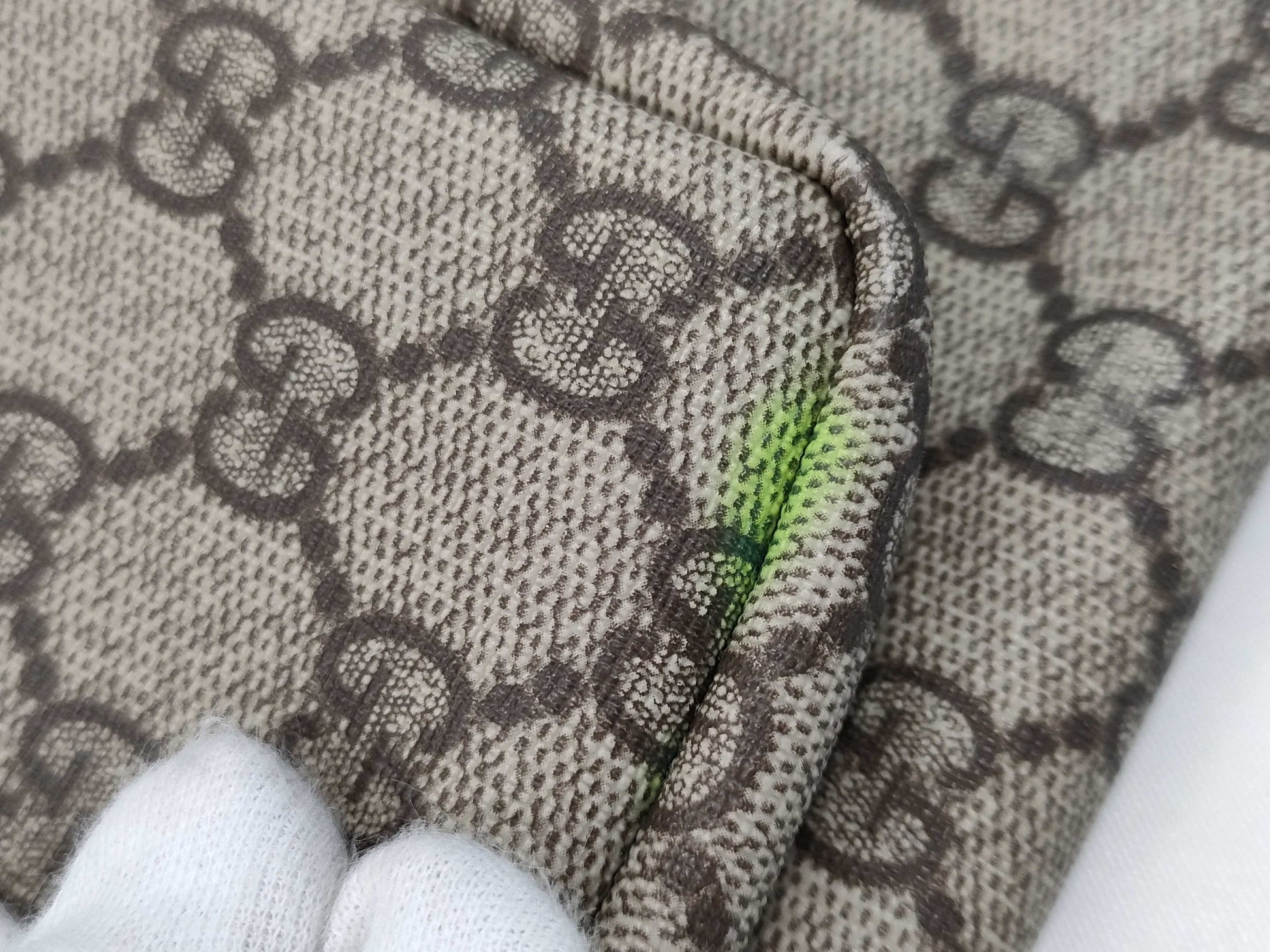 GUCCI GG Supreme Tote Bag