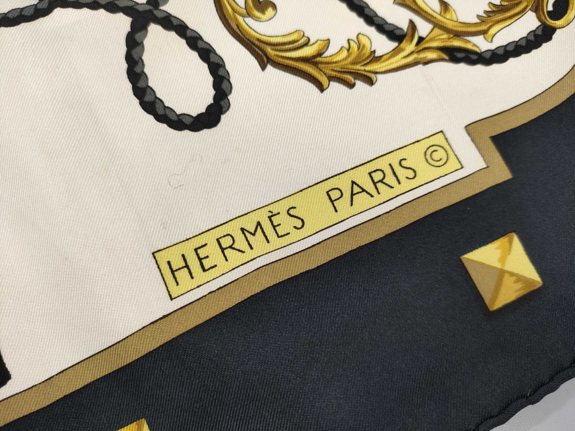 HERMES Carré 90 Les Clés Black Scarf