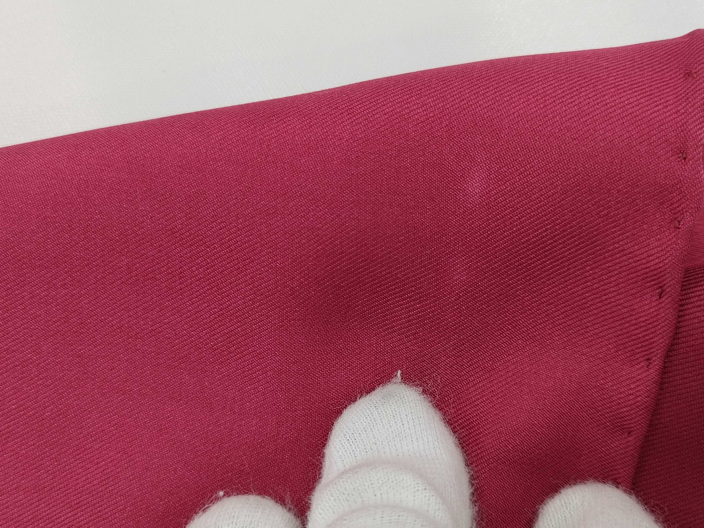 HERMES Carré 90 Red Scarf