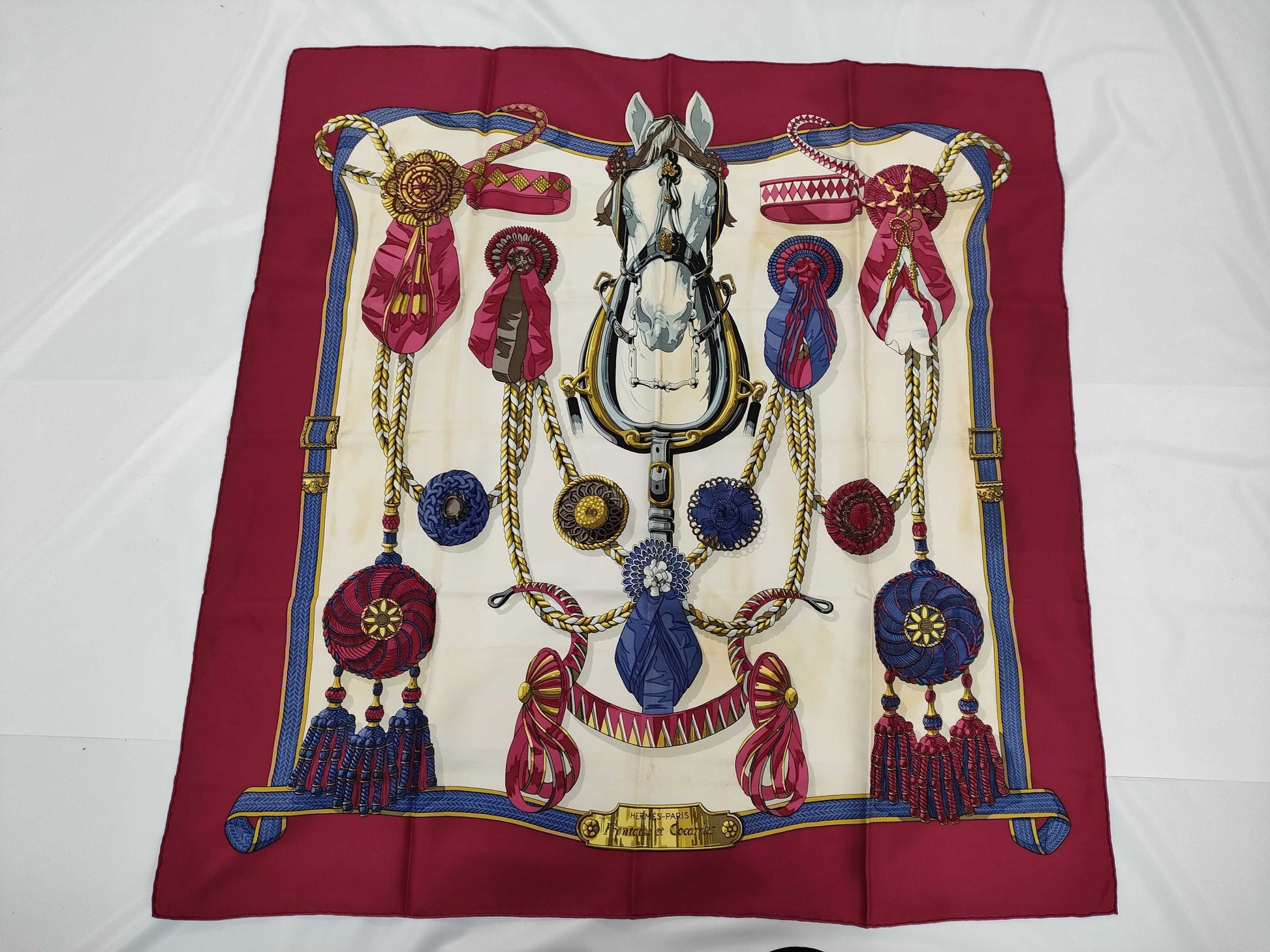 HERMES Carré 90 Red Scarf