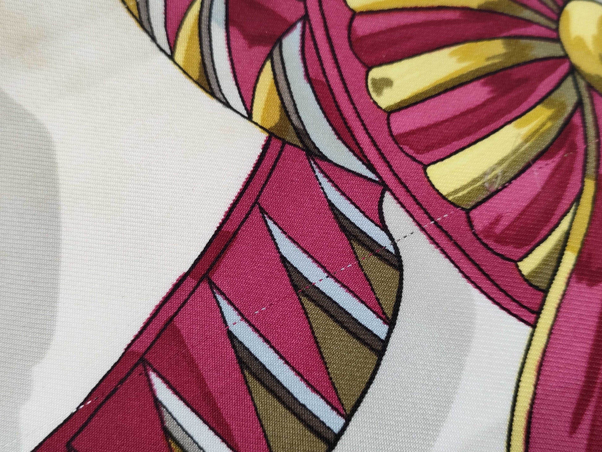HERMES Carré 90 Red Scarf