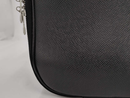 LOUIS VUITTON Taiga To Lovely Briefcase Bag