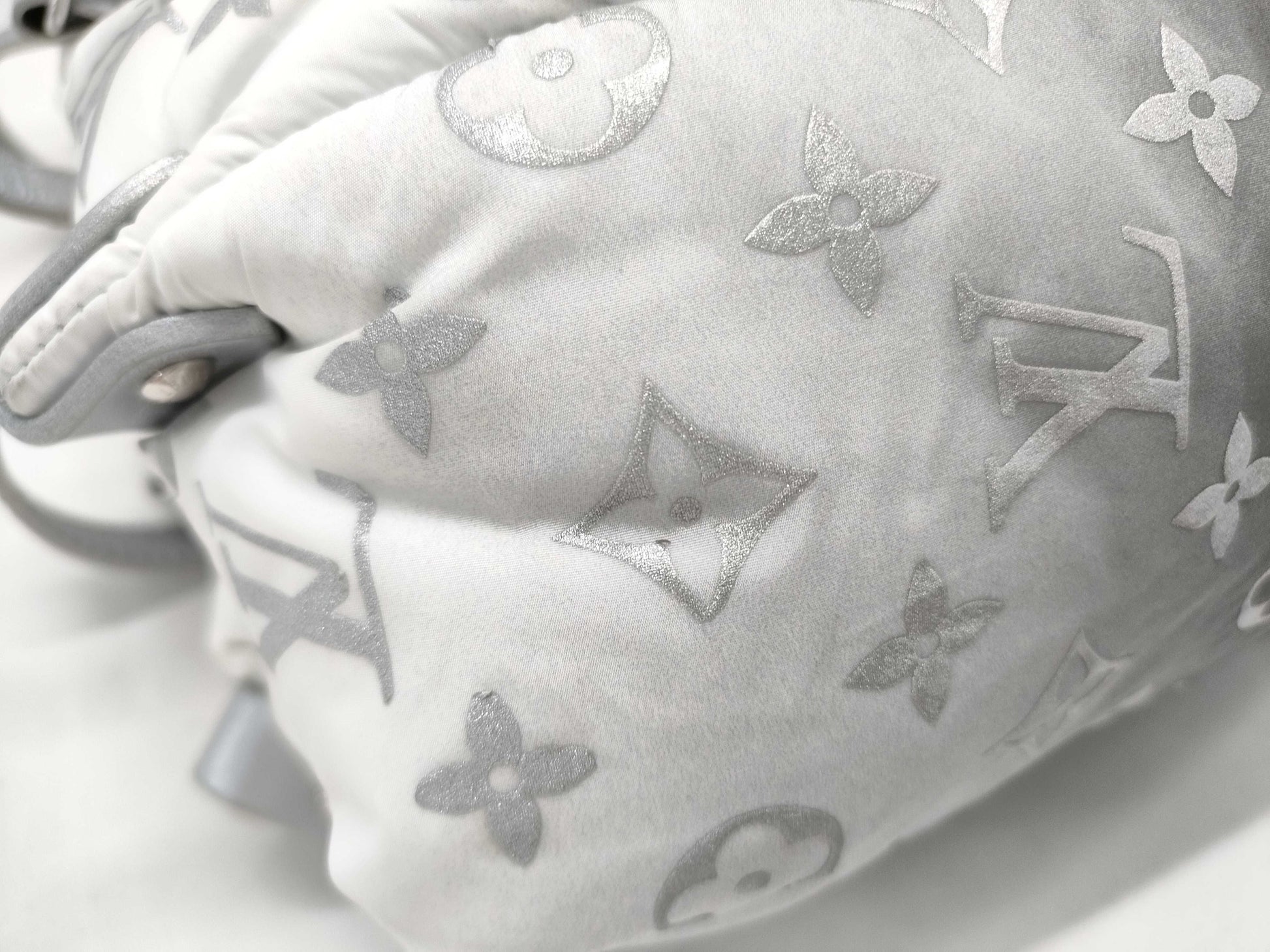 LOUIS VUITTON M11847 Monogram On the Go MM SKI RFID Tote Bag