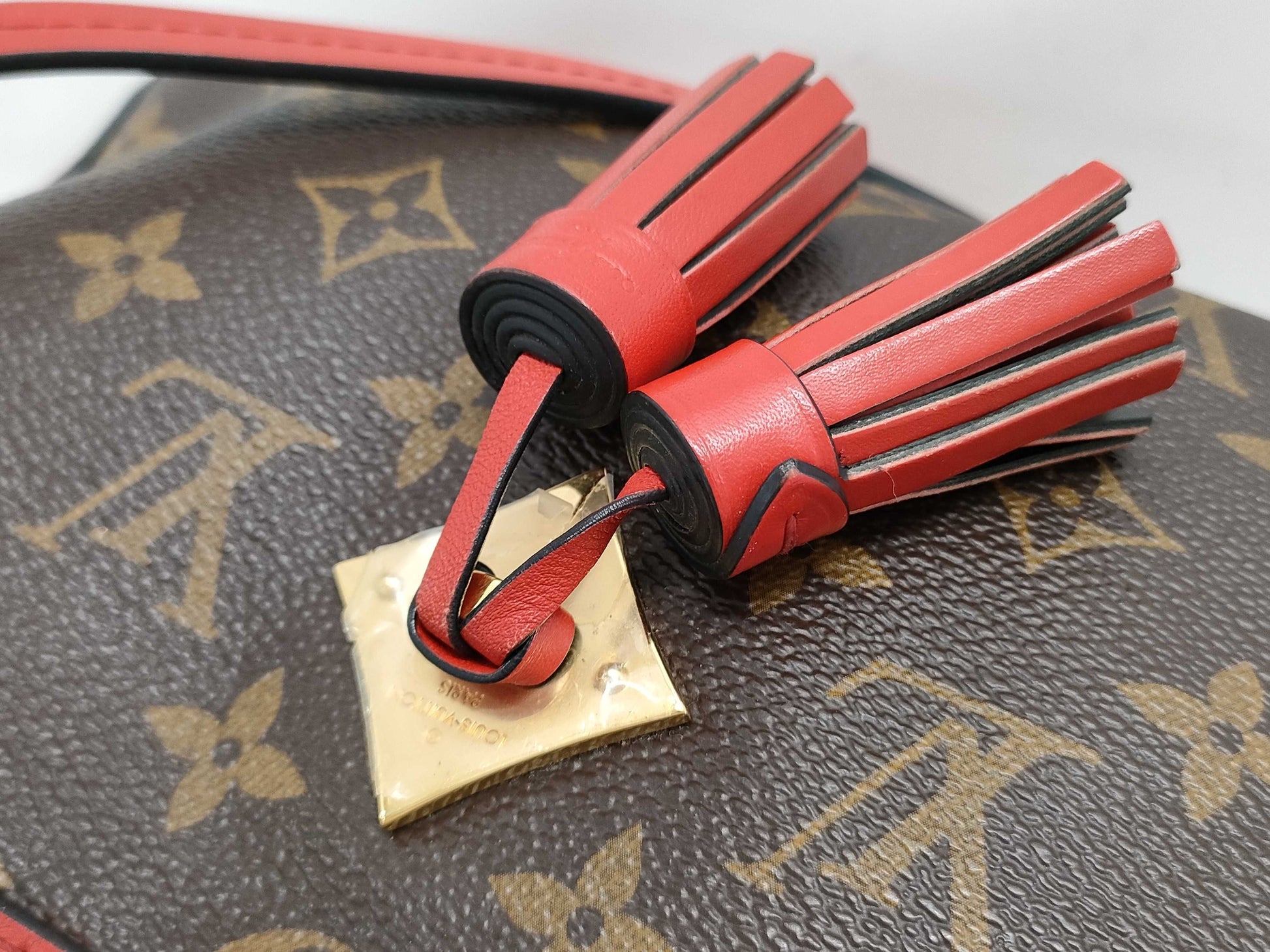 LOUIS VUITTON Saintonge Monogram M43557 CA2148 Shoulder Bag