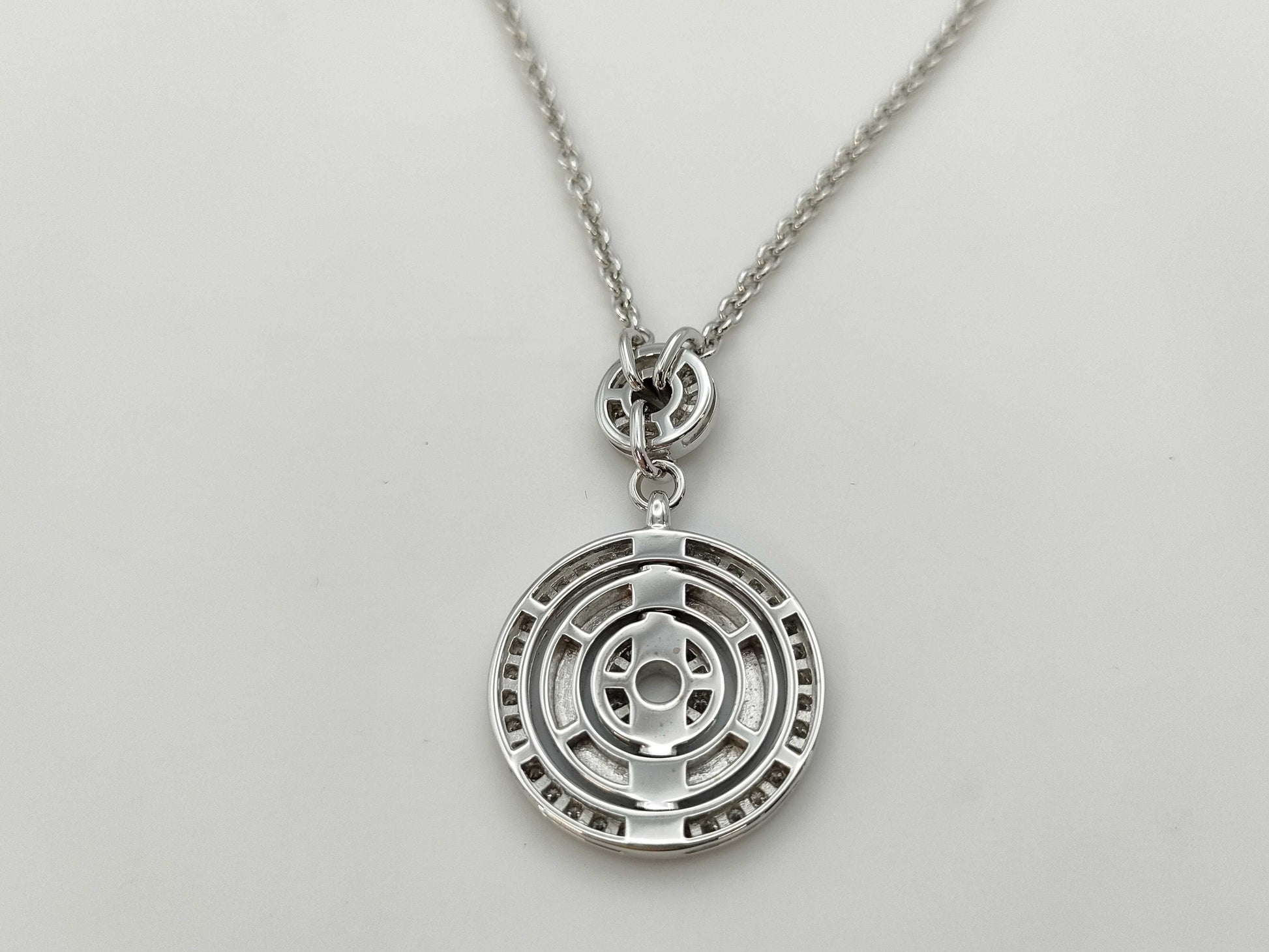 BVLGARI Astrale Cerchi Diamond Necklace in 750 White Gold, 18.6g 