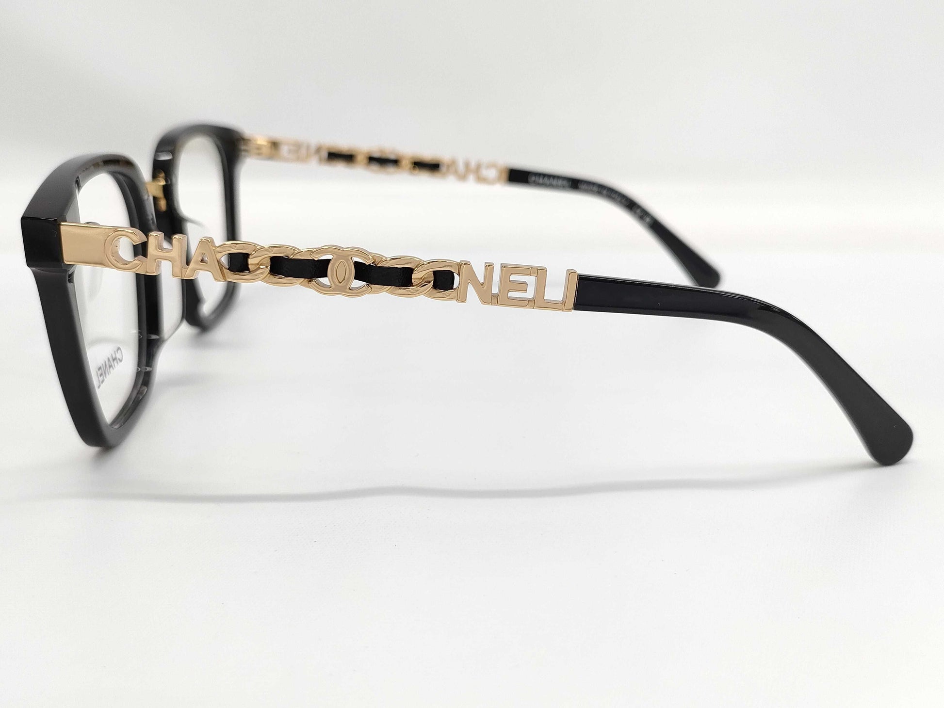  CHANEL Chanel Sunglasses CH0538 Accessories: Dust bag, card, instruction manual Sunglasses/Eyeglasses