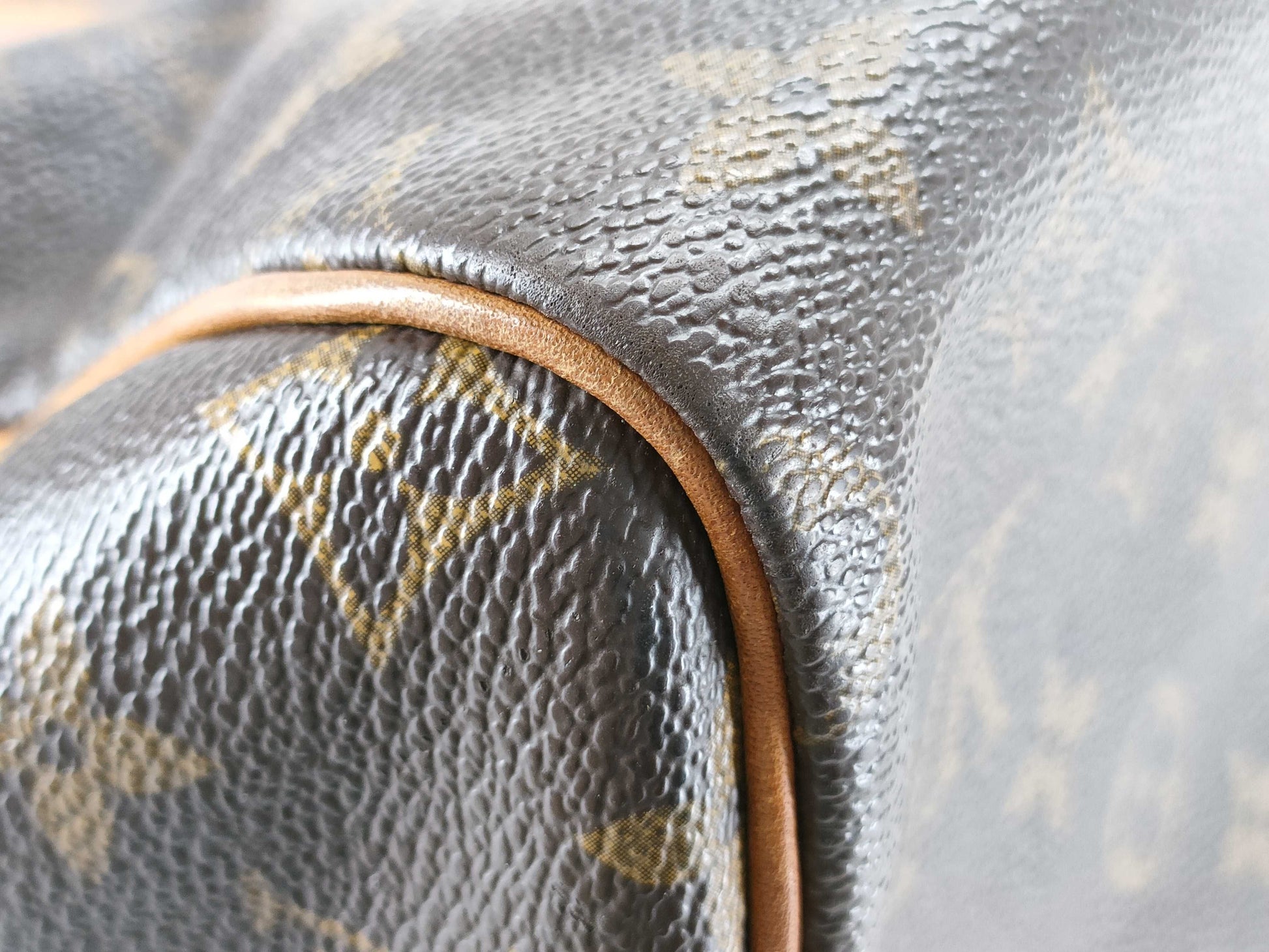 LOUIS VUITTON RFID verification failed. VI0961 Monogram Louis Vuitton Speedy 30 M41526. Accessories: Padlock Boston bag.