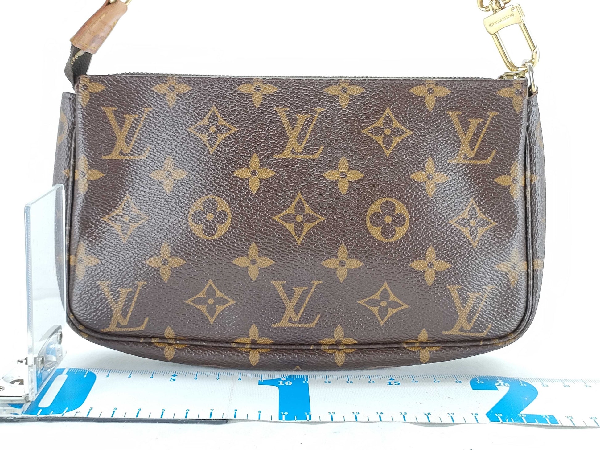 LOUIS VUITTON RFID verification failed AR1918 Monogram Louis Vuitton Monogram Pochette Accessoires M51980 Pouch