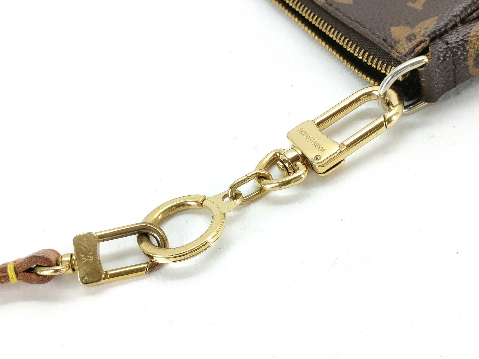 LOUIS VUITTON RFID verification failed AR1918 Monogram Louis Vuitton Monogram Pochette Accessoires M51980 Pouch
