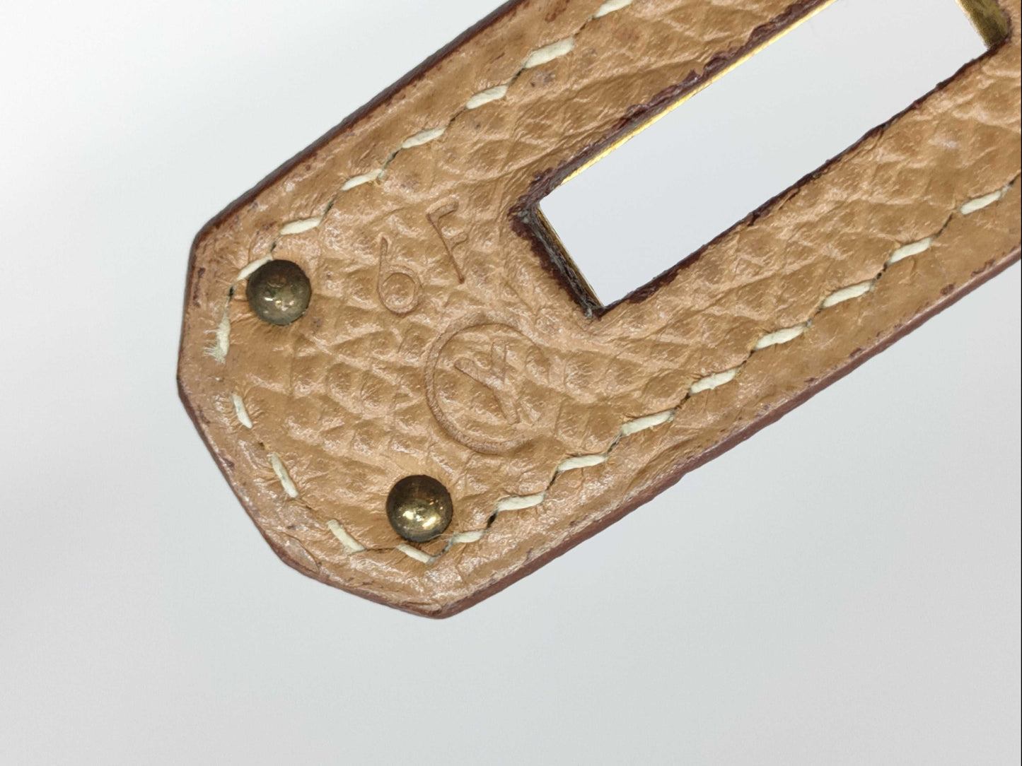 HERMES Kelly 32 Couchvel Natural Y〇 Stamp Accessories: Shoulder strap, padlock, clochette, dust bag Handbag