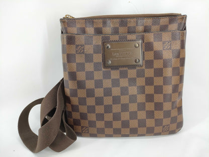 LOUIS VUITTON Damier Louis Vuitton Damier Pochette Platt Brooklyn Shoulder Bag