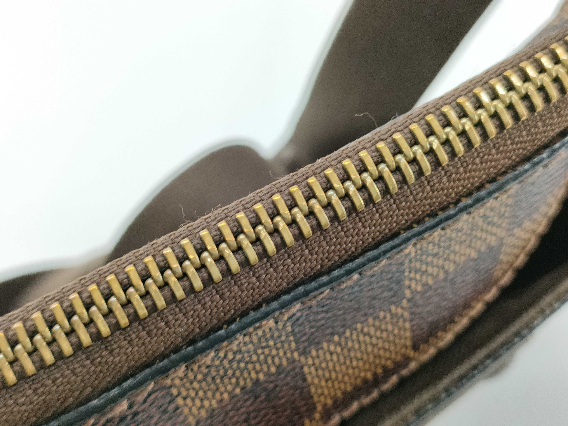 LOUIS VUITTON Damier Louis Vuitton Damier Pochette Platt Brooklyn Shoulder Bag