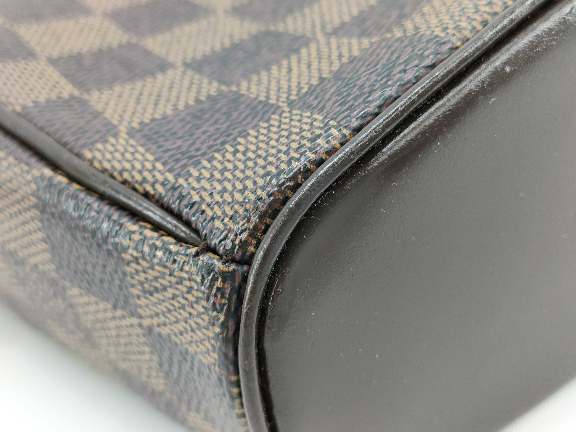 LOUIS VUITTON Damier Ipanema Shoulder Bag
