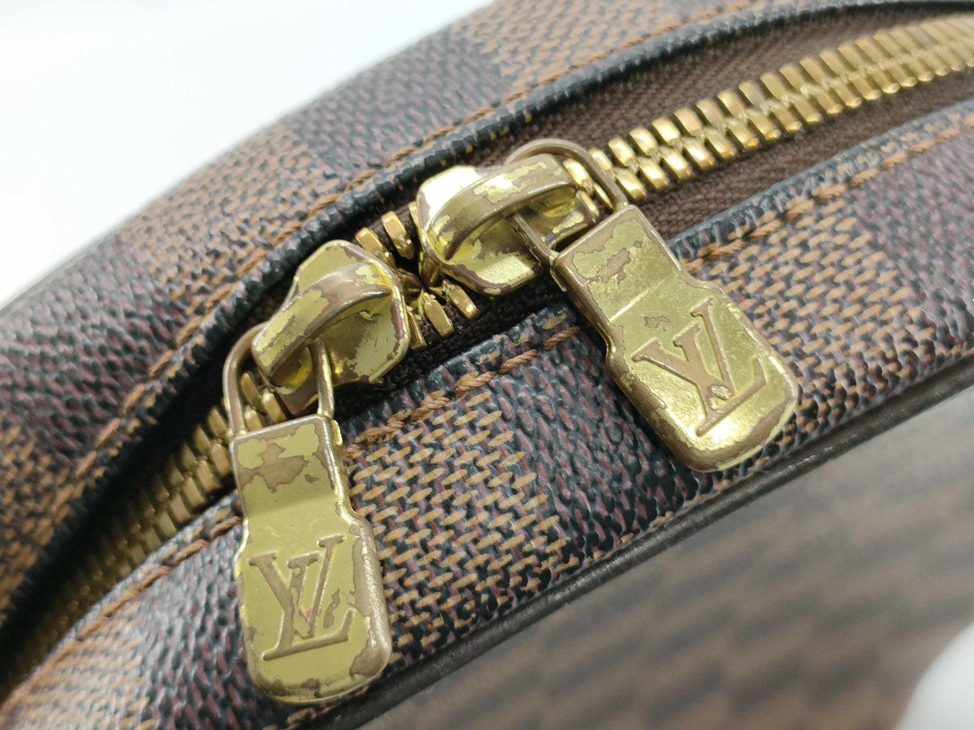 LOUIS VUITTON Damier Ipanema Shoulder Bag
