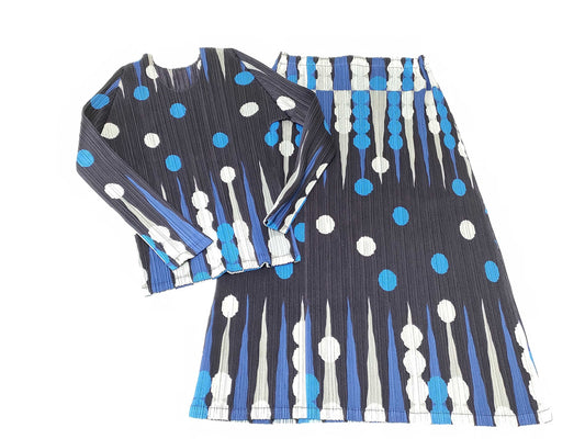 PLEATS PLEASE Dot Print Cut and Sew Tops