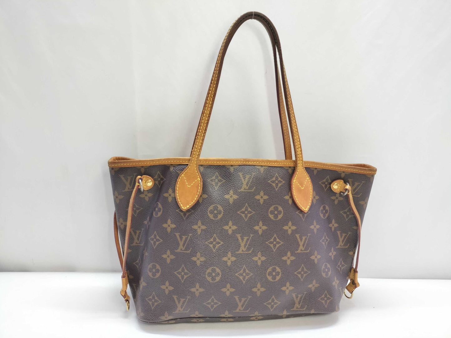 LOUIS VUITTON Monogram Louis Vuitton Monogram Neverfull PM Tote Bag