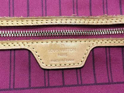 LOUIS VUITTON Monogram Louis Vuitton Monogram Neverfull PM Tote Bag