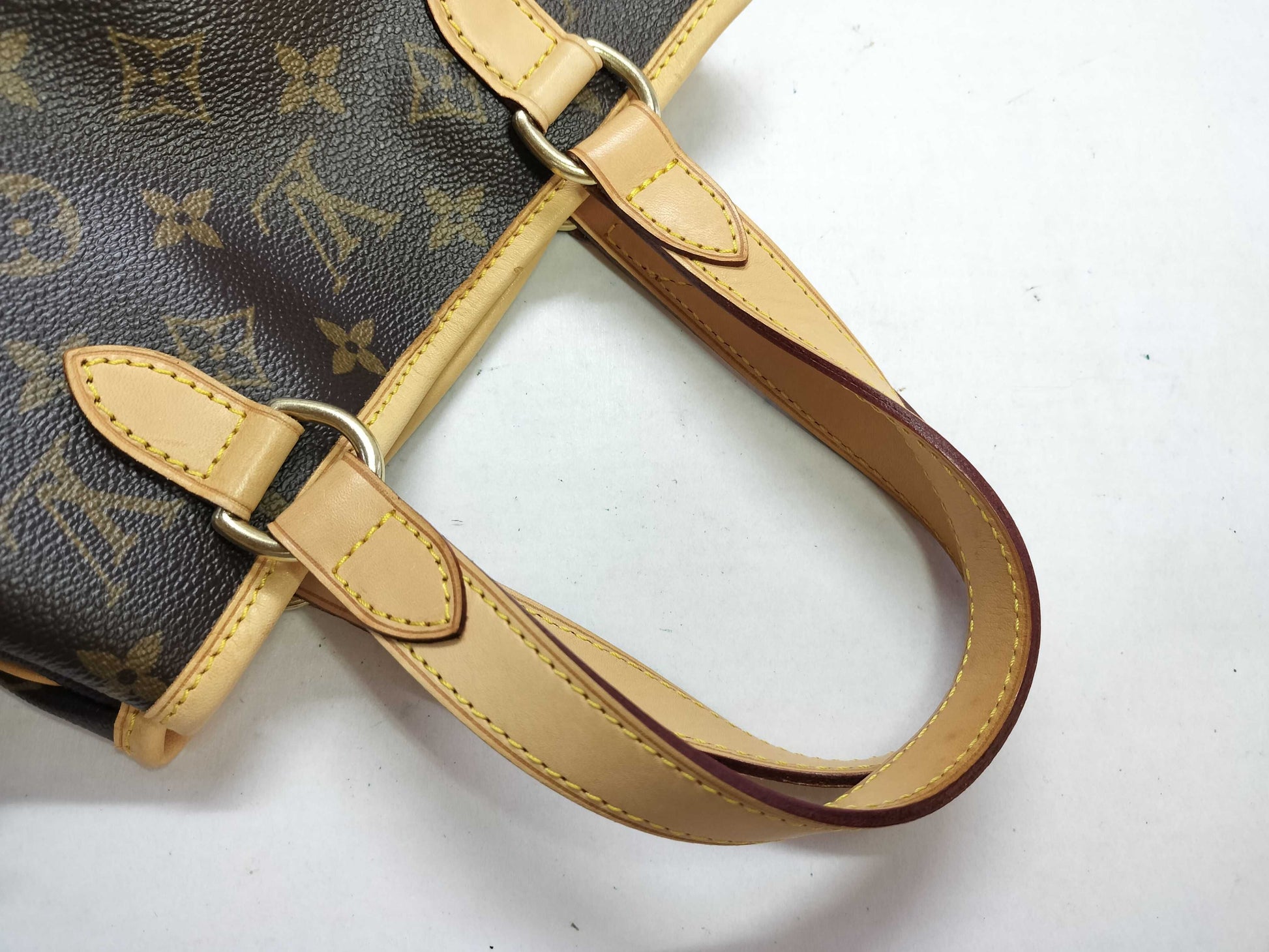 LOUIS VUITTON Monogram Batignolles Tote Bag