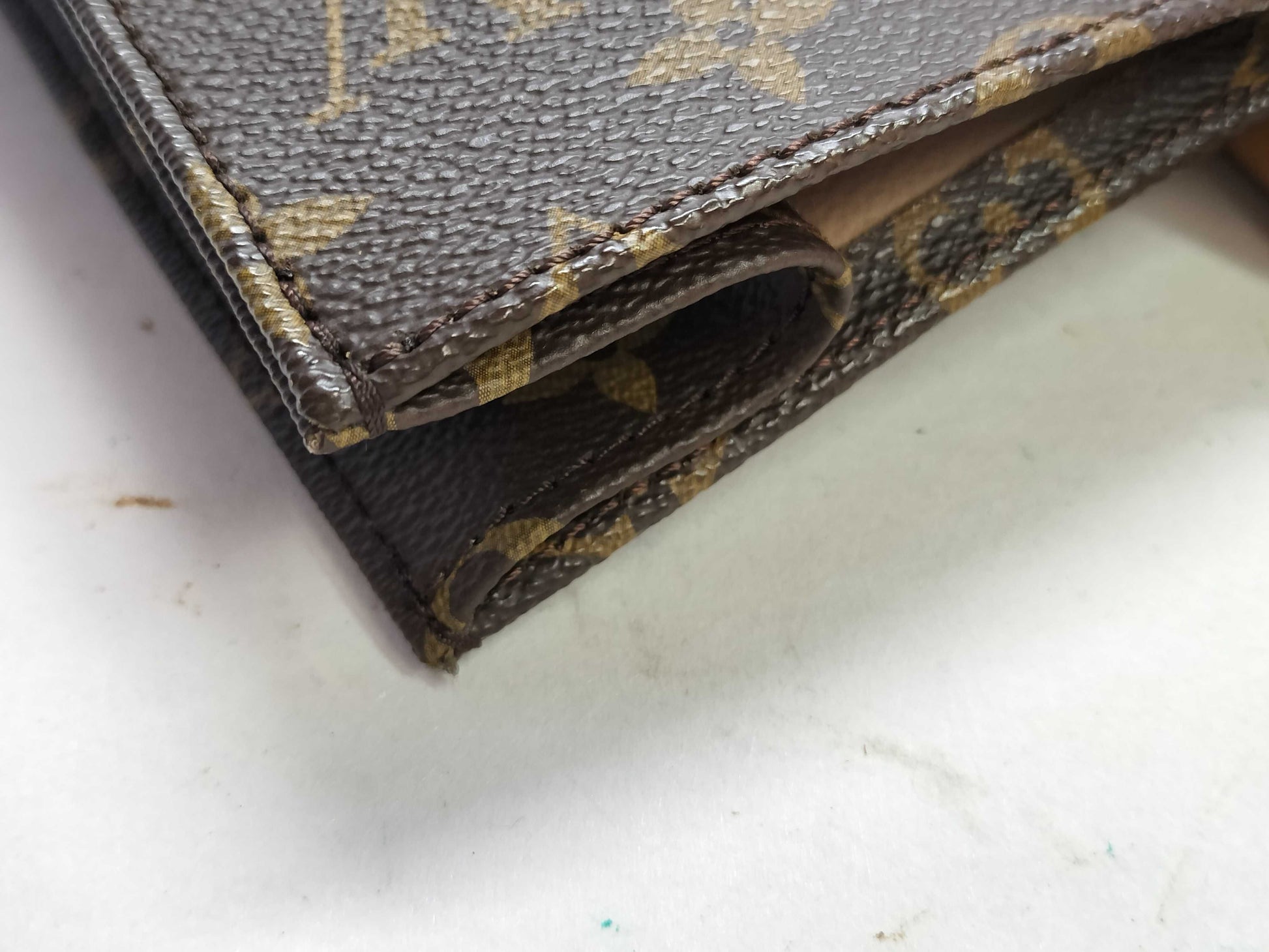 LOUIS VUITTON Monogram Louis Vuitton Monogram Sac Plat Tote Bag