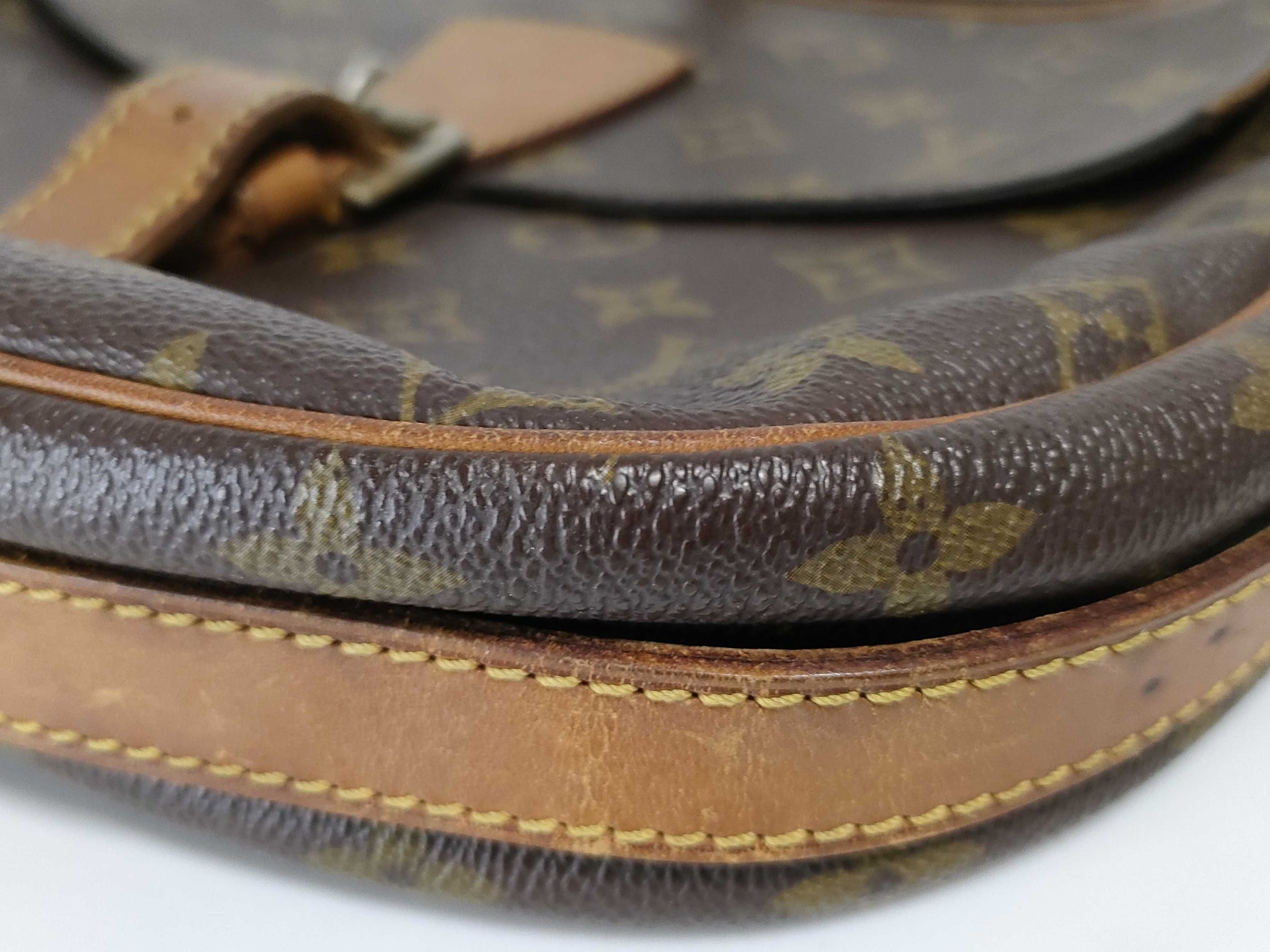 LOUIS VUITTON RFID verification impossible. Serial number verification impossible. Louis Vuitton Monogram Jeune Fille Shoulder Bag.