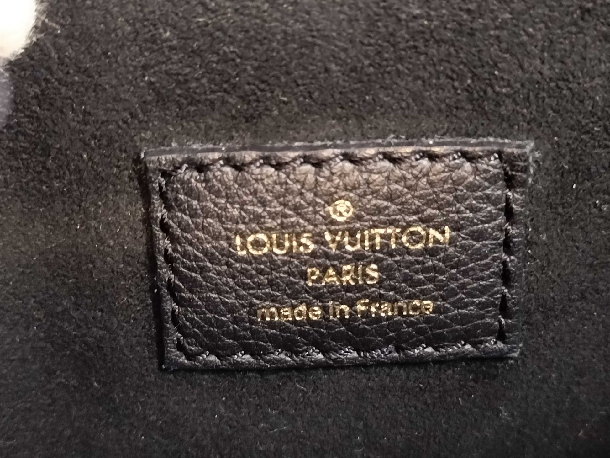LOUIS VUITTON Louis Vuitton Lock & Go IC Chip Compatible Handbag