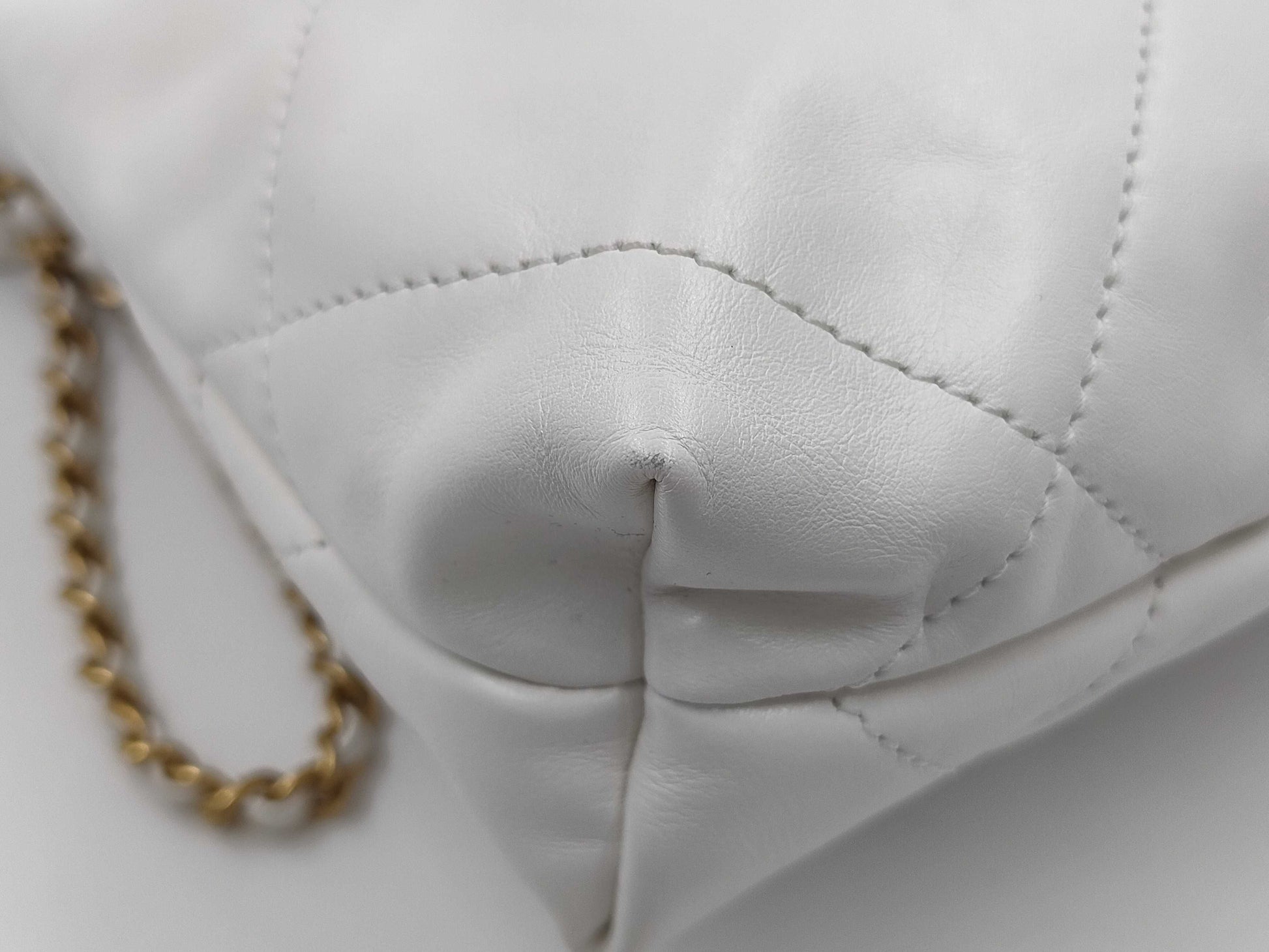 CHANEL CHANEL 22 Mini Handbag Shoulder Bag AS3980 Shiny Calfskin White with Metal Serial Plate
