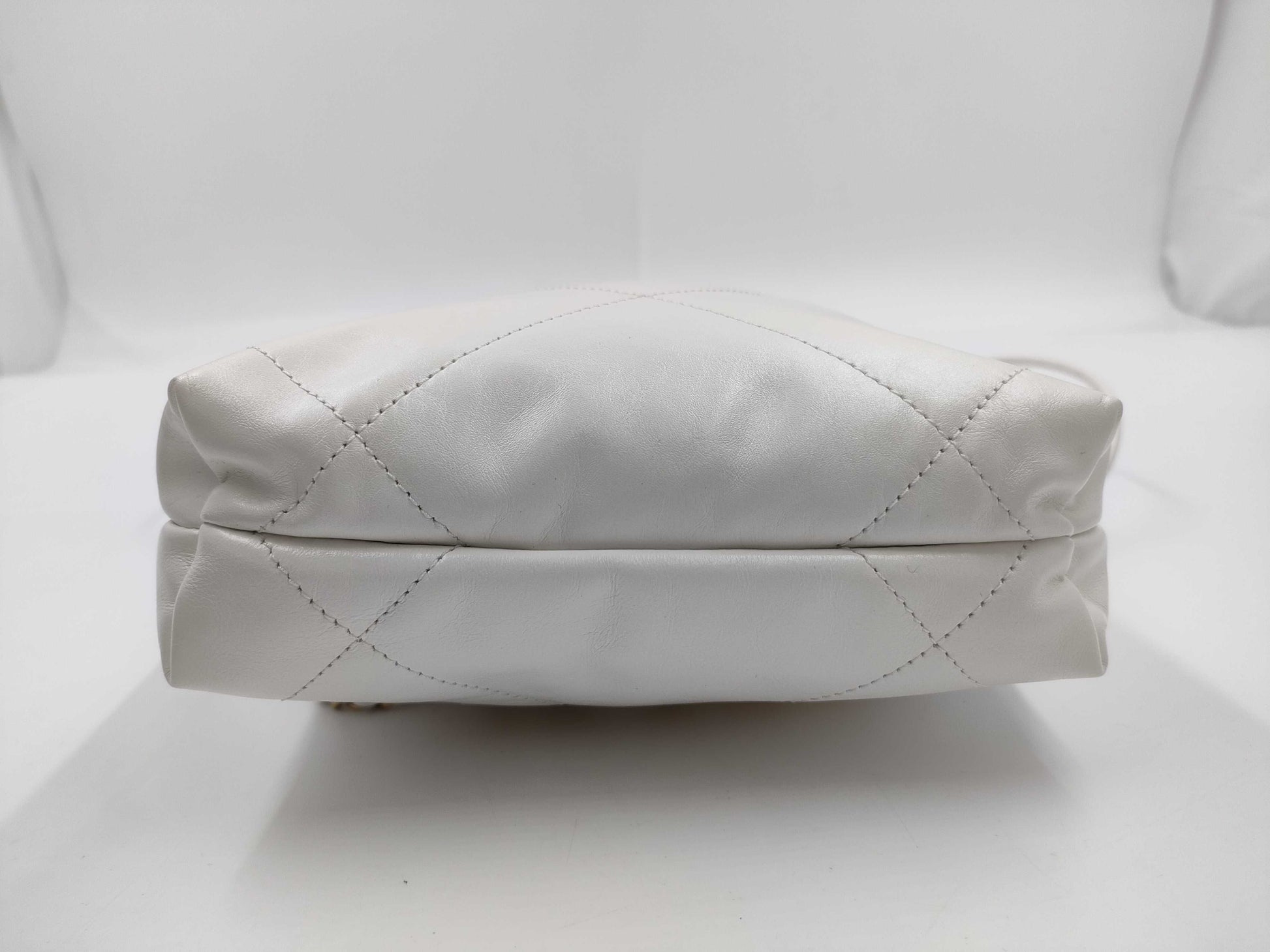 CHANEL CHANEL 22 Mini Handbag Shoulder Bag AS3980 Shiny Calfskin White with Metal Serial Plate