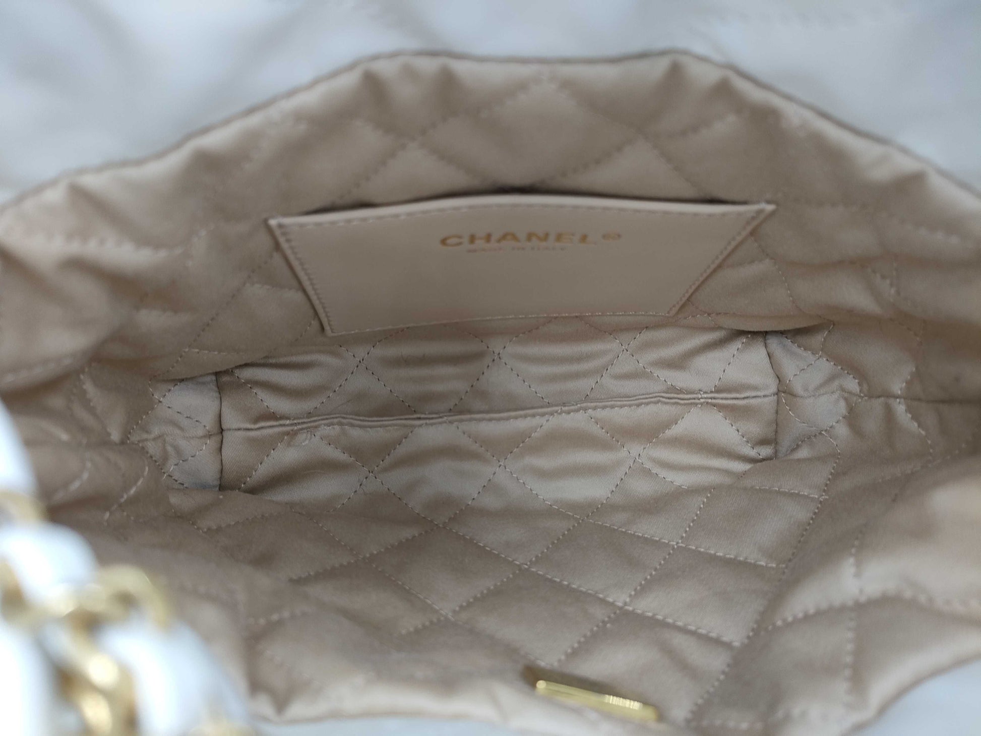CHANEL CHANEL 22 Mini Handbag Shoulder Bag AS3980 Shiny Calfskin White with Metal Serial Plate