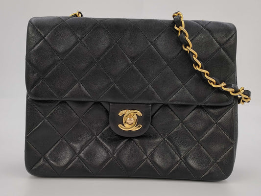 CHANEL CHANEL Mini Matelasse Shoulder Bag A01163 Lambskin Black No. 2 Shoulder Bag