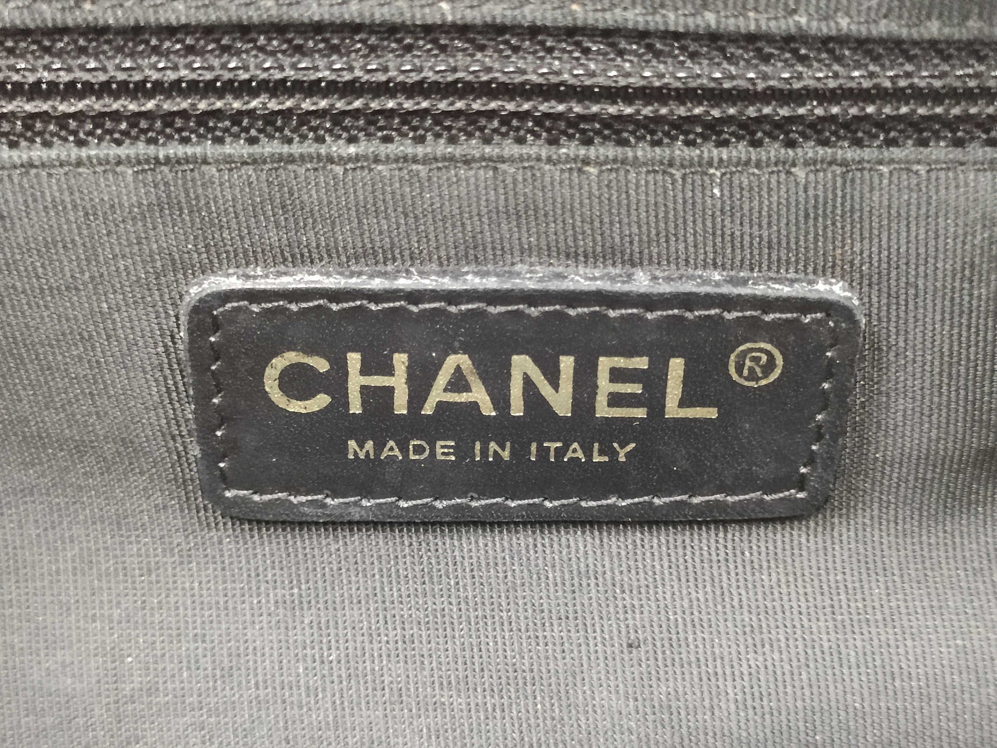 CHANEL CHANEL Matelasse Handbag A20996 Black Caviar Skin Handbag