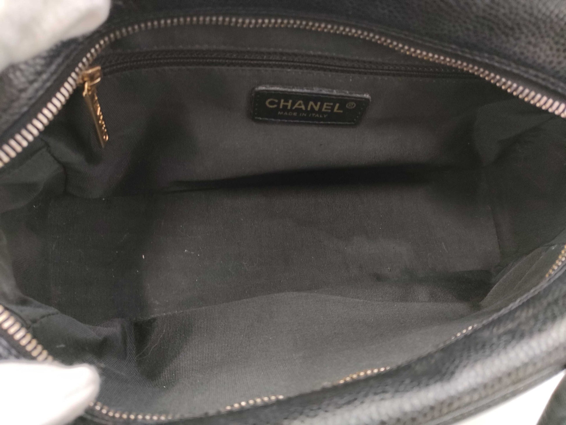 CHANEL CHANEL Matelasse Handbag A20996 Black Caviar Skin Handbag