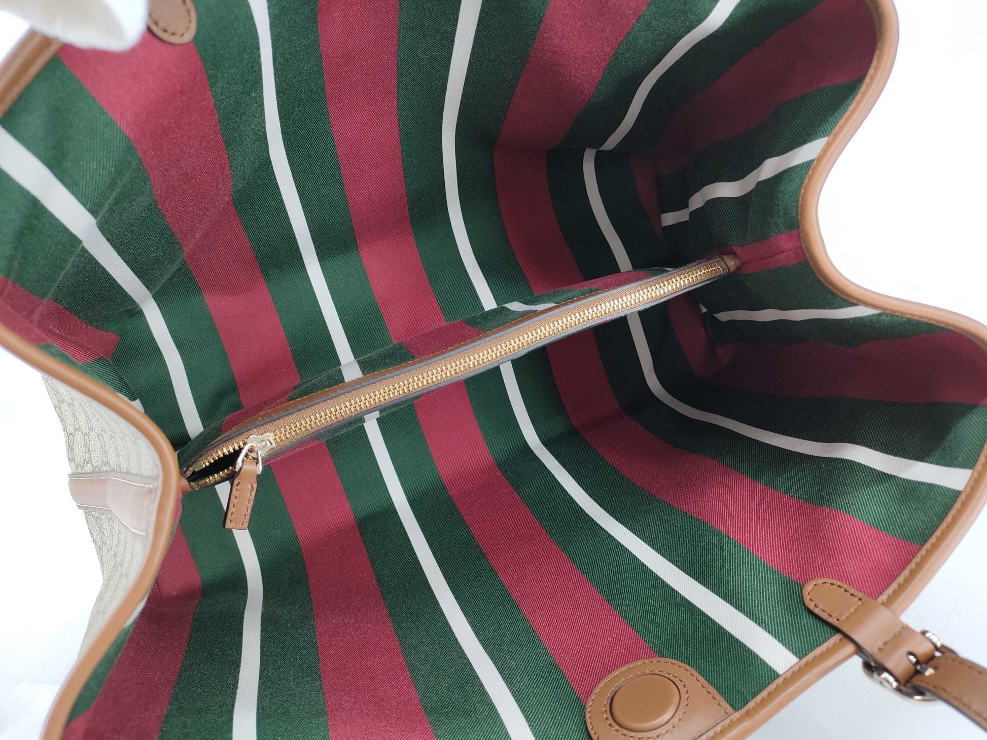 GUCCI GG Supreme Large Tote Bag with GG Emblem, 815213