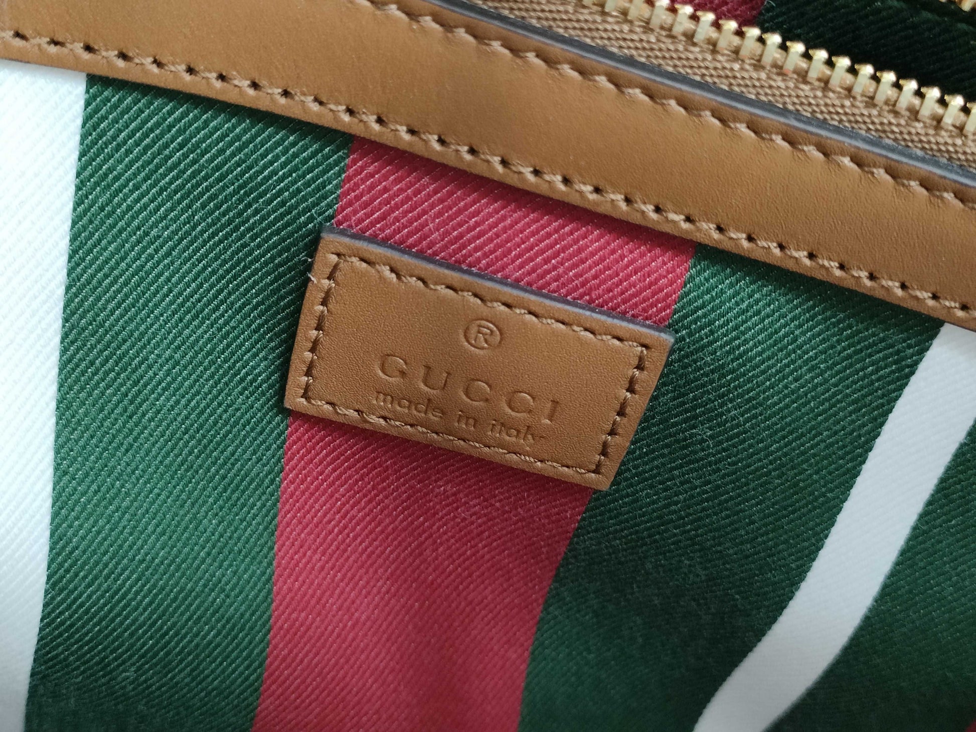 GUCCI GG Supreme Large Tote Bag with GG Emblem, 815213