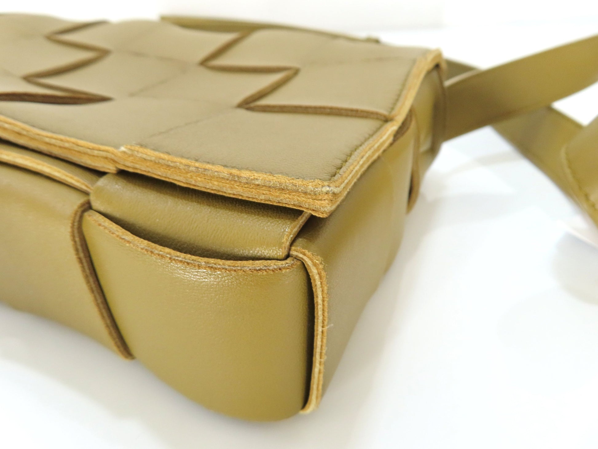 BOTTEGA VENETA BOTTEGA VENETA Cassette Shoulder Bag 578004 Leather Shoulder Bag
