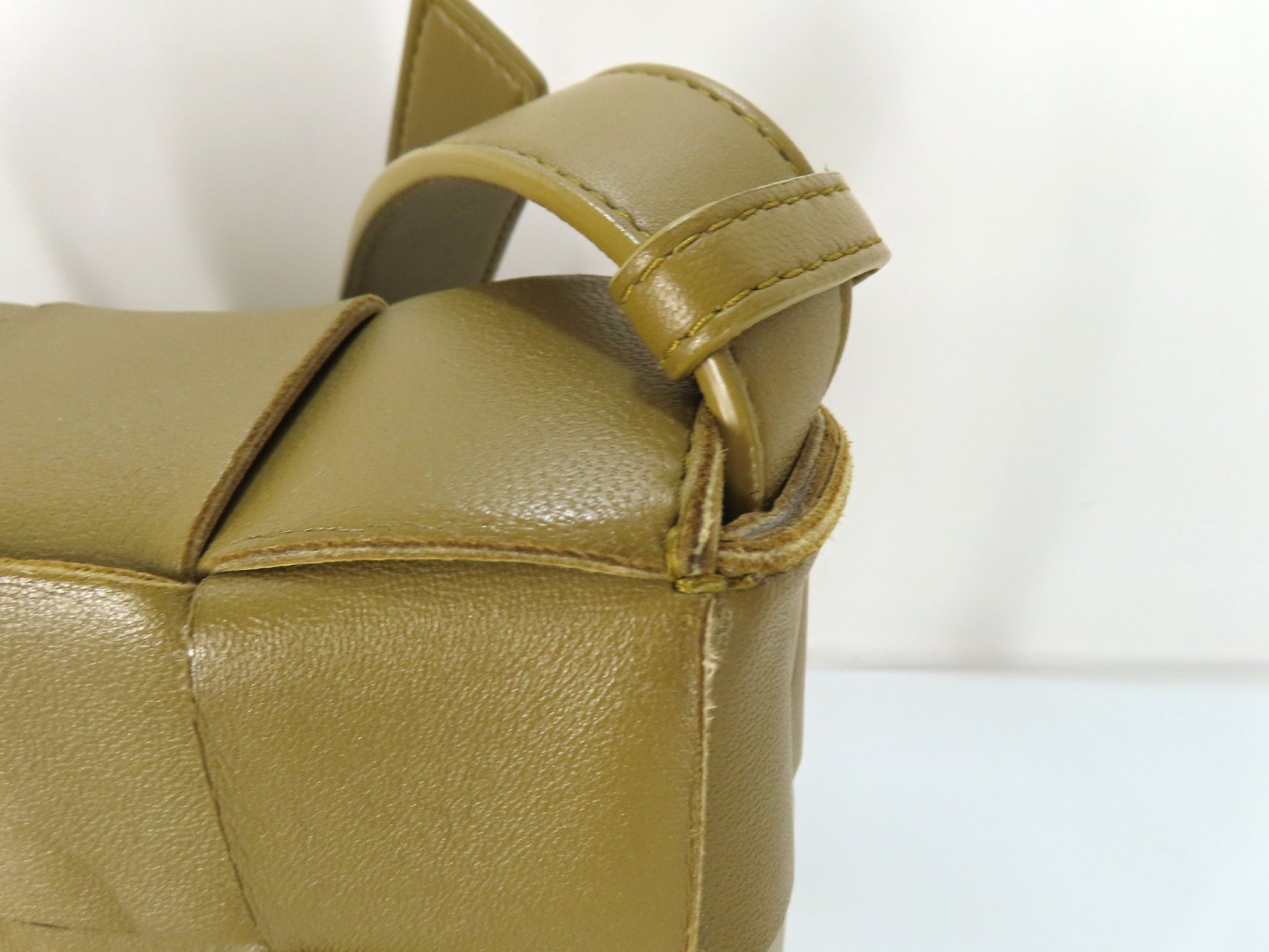 BOTTEGA VENETA BOTTEGA VENETA Cassette Shoulder Bag 578004 Leather Shoulder Bag