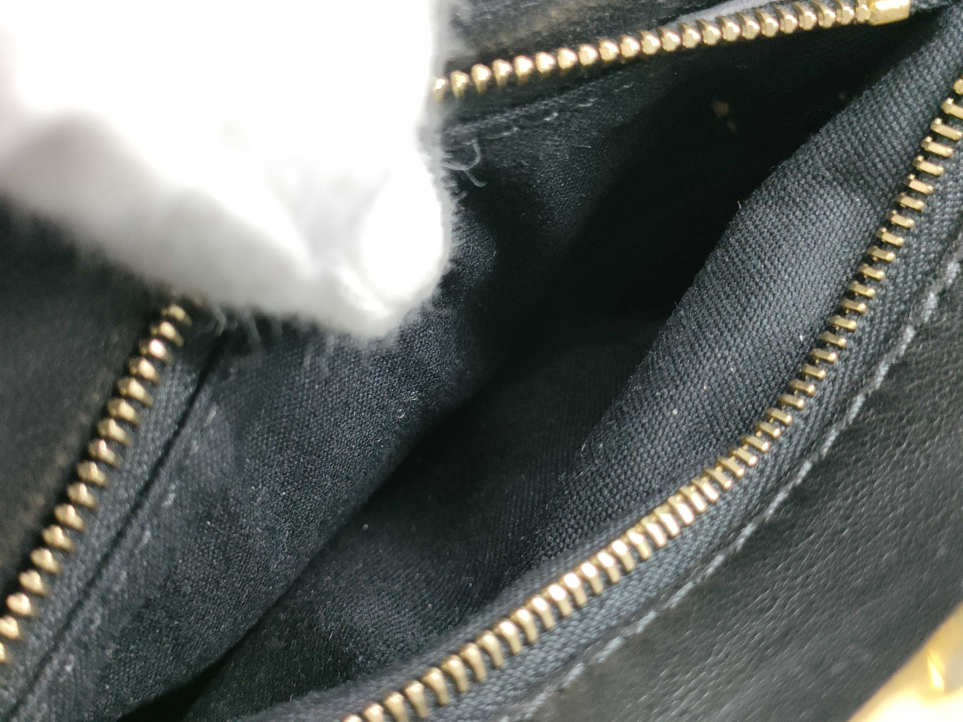 FENDI Peekaboo Iconic Small Handbag 8BN244-K4P Leather Black Handbag