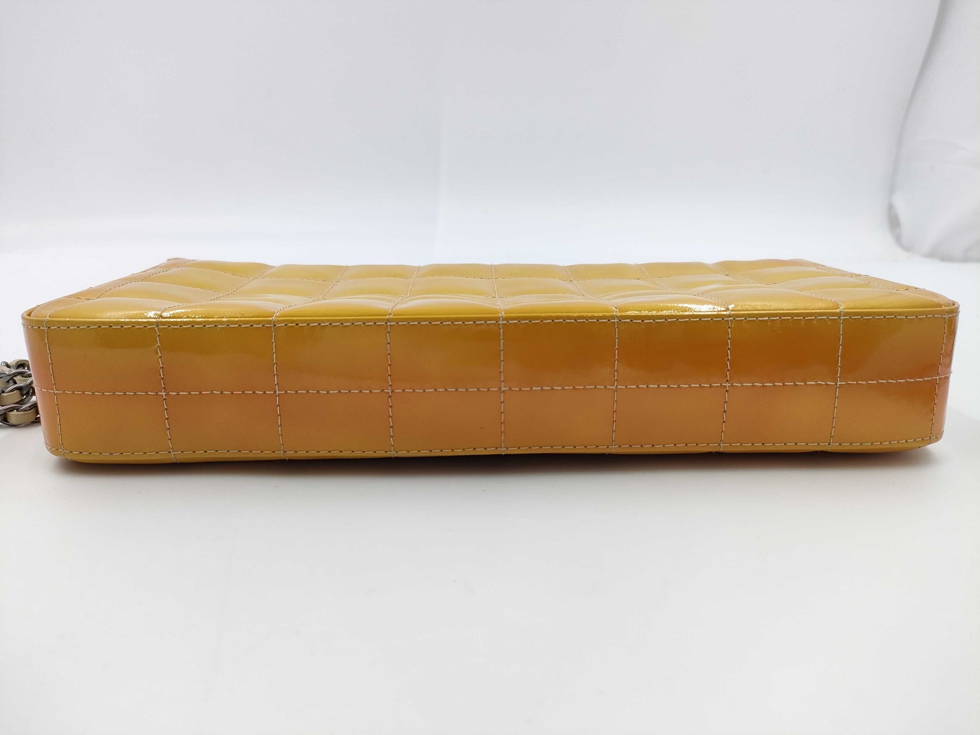 CHANEL CHANEL Chocobar Shoulder Bag A15316 Patent Leather Beige No. 6 Bag