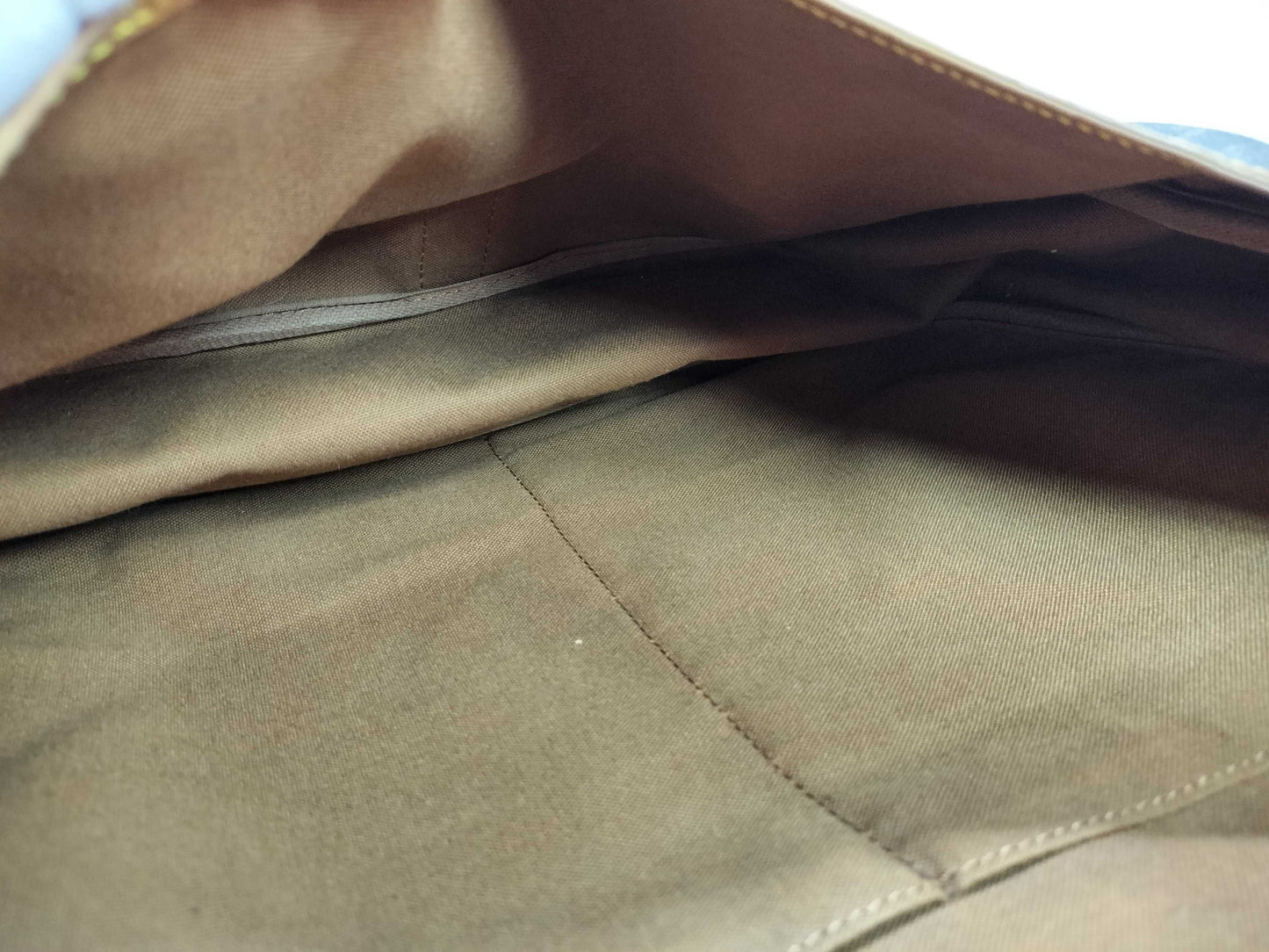 LOUIS VUITTON Monogram Saumur 35 Shoulder Bag