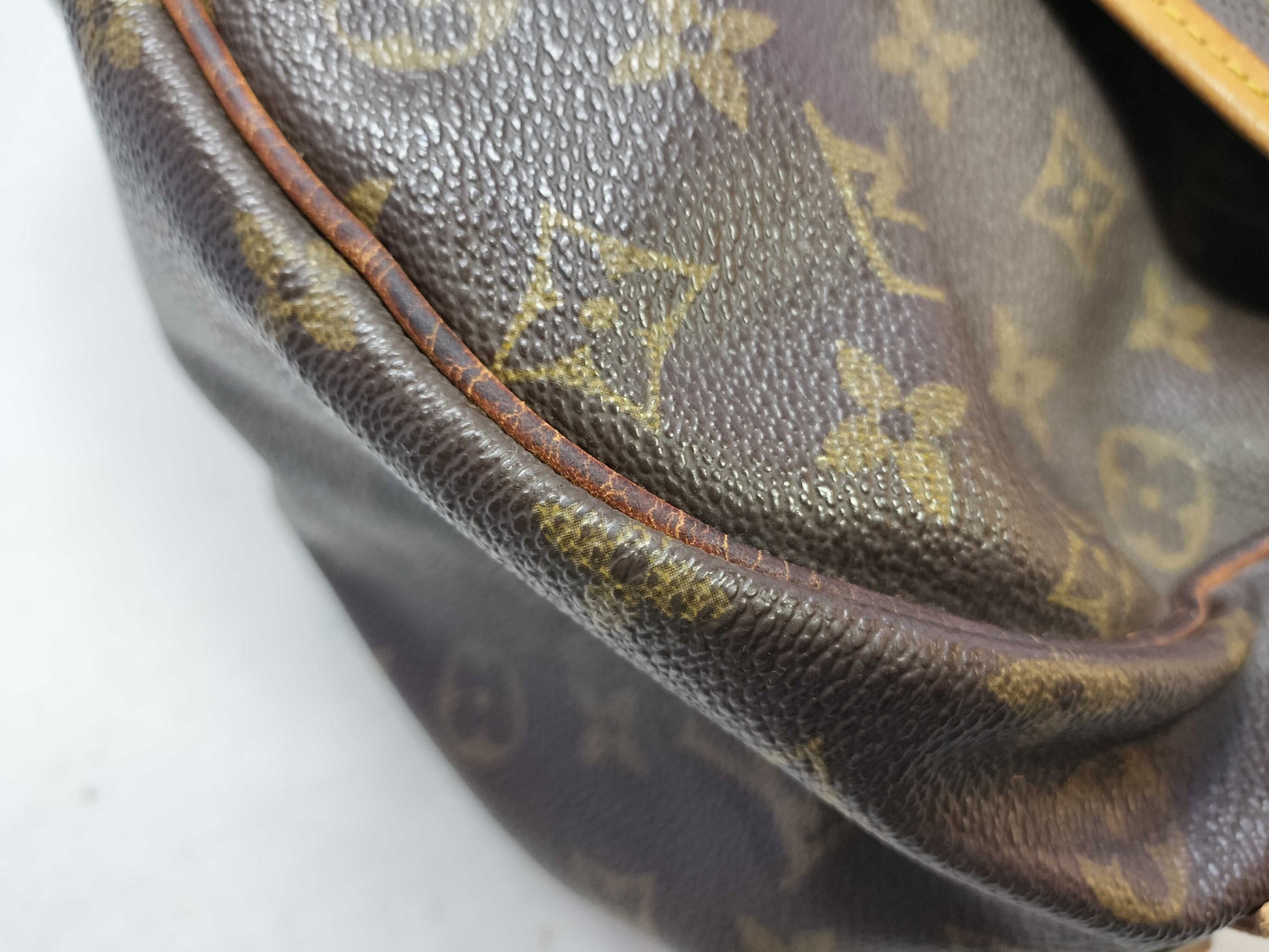 LOUIS VUITTON Monogram Saumur 35 Shoulder Bag