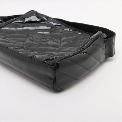 CHANEL bias stitch patent leather shoulder bag