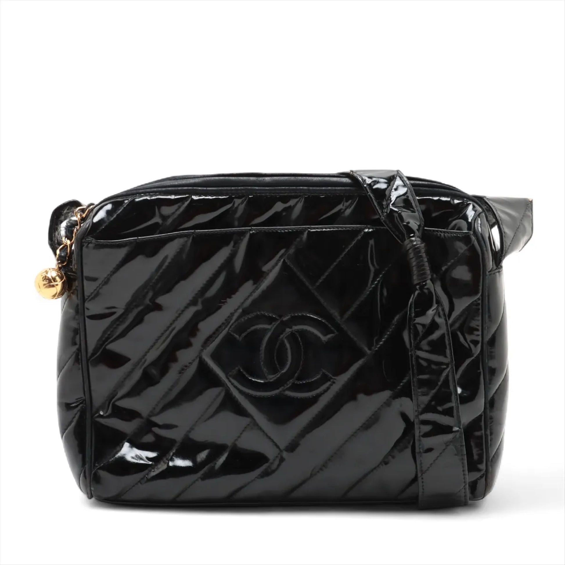 CHANEL bias stitch patent leather shoulder bag