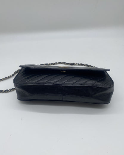 CHANEL Chain Shoulder Bag