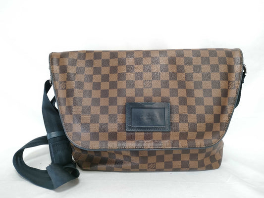 LOUIS VUITTON Damier Sprinter MM N41254 DU4132 Shoulder Bag