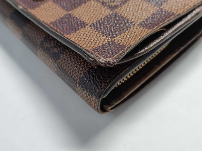 LOUIS VUITTON Damier Louis Vuitton Wallet Damier Wallet