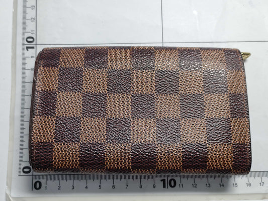 LOUIS VUITTON Damier Louis Vuitton Wallet Damier Wallet